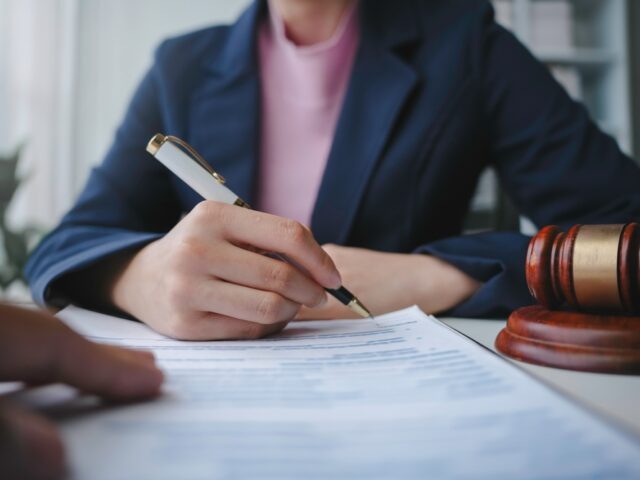 Why More Australians Are Writing Their Wills Online